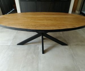 Eettafel ovaal linia 1