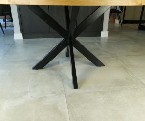 Eettafel rond rustiek eiken 4